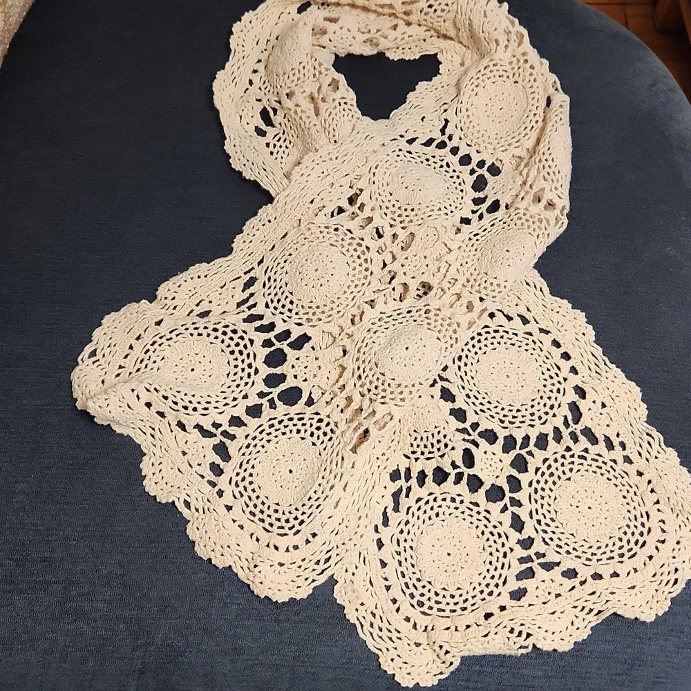 Vintage Cream Crochet LaceTable Runner Dresser  Scarf 64